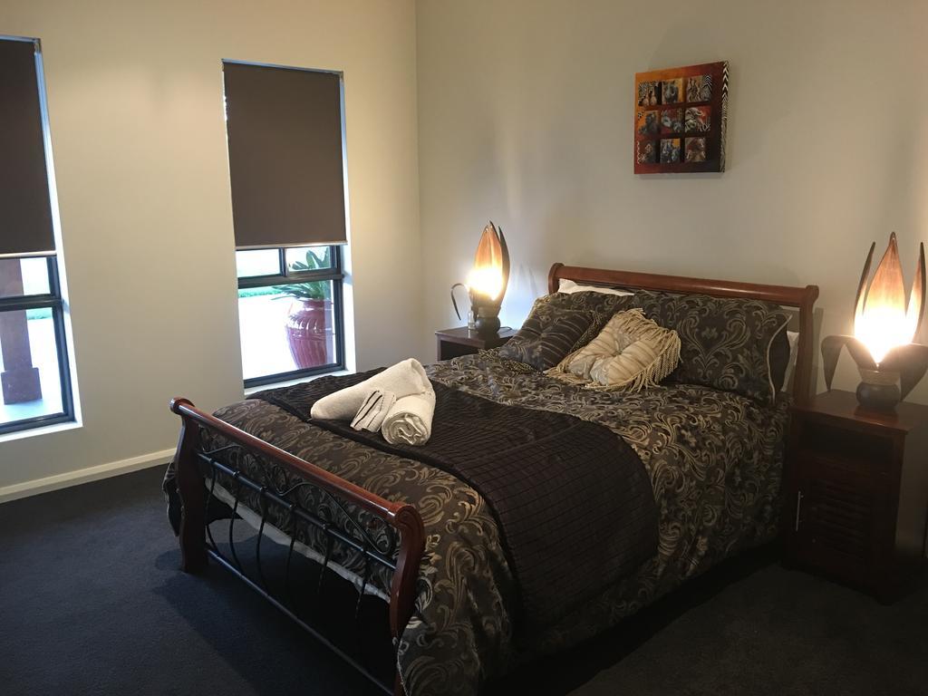 The Glen Appartement Raleigh Buitenkant foto